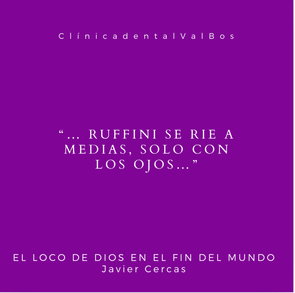 sonrisa a medias